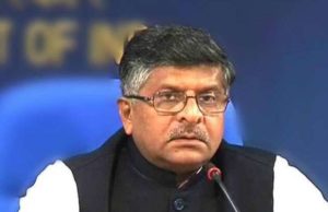 कानून मंत्री ने कहा- कोरोना के खिलाफ लड़ाई में देश के संकल्प को कमजोर करने में लगे हैं राहुल