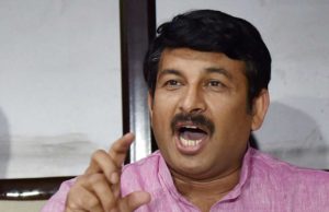 मनोज तिवारी ने कोरोना को लेकर दिल्ली के सीएम केजरीवाल पर लगाए बड़े आरोप, कहा कि वो लोगों को…