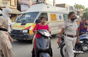 महिला पुलिस का बिना मास्क वालों के खिलाफ बड़ा अभियान