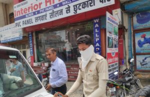 सोनीपत में बिना मास्क किये चालान, जानियें कितने लोगों के काटे चालान