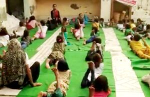 8 दिवसीय महिला योग शिविर में बच्चे भी कहां ले रहे हैं बढचढ कर भाग