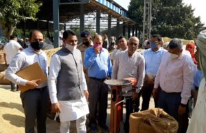 हरियाणा भंडारण निगम के चेयरमैन नयनपाल रावत ने अनाज मंडी में किसानों से क्या कहा ..?,पढिये पूरी खबर आवाज केसरी