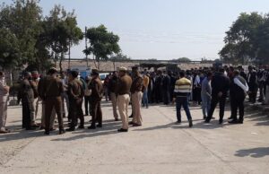 पलवल जिला बार एवं प्रशाशन के बीच पार्किंग स्टेंड को लेकर बढ़ी तकरार