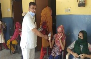 चौधरी हीरालाल स्कूल में लगाया वैक्सीनेशन शिविर