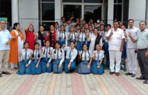 विधायक दीपक मंगला ने विद्यार्थियों को उनकी शानदार सफलता पर दी बधाई