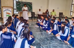 हिंदी पखवाड़े के अंतर्गत अंताक्षरी प्रतियोगिता का आयोजन हुआ