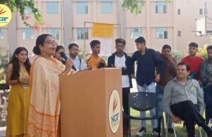 एनजीएफ कॉलेज में आयोजित पलवल हाट कार्यक्रम में बच्चों ने विभिन्न स्टाल लगाकर दिखाया हुनर