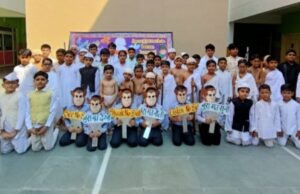 केसीएम वर्ल्ड स्कूल में बच्चों ने मनाई गांधी व शास्त्री जयंती