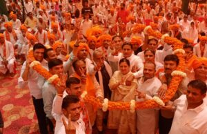 हार को नजदीक देख बौखला रहे कांग्रेस प्रत्याशी महेंद्र प्रताप – कृष्णपाल गुर्जर