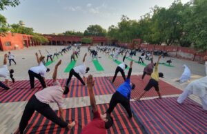 आयुष विभाग द्वारा तीन दिवसीय योग प्रशिक्षण शिविर का आयोजन किया जा रहा