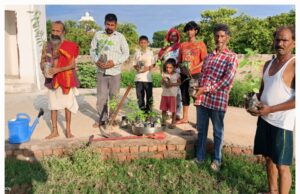 एक पेड मां के नाम अभियान के तहत गांव जोधपुर व्यायामशाला में योग सहायक संयु चौहान द्वारा 120 पौधों का रोपण किया गया।