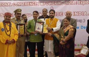 पलवल के लाल आचार्य राम कुमार बघेल राजधानी दिल्ली में डॉक्टरेट की मानद उपाधि व ऑक्सीजन मैन ऑफ हरियाणा से नवाजे