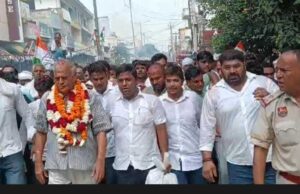 पूर्व मंत्री व पांच वार विधायक रहे करण सिंह दलाल कड़ा मुकाबला देख रथ पर सवार न होकर पैदल किया नामांकन,कोई बड़ा राजनेता नहीं हुए शामिल