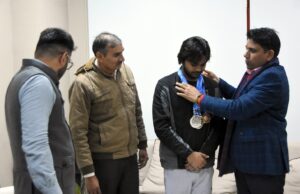 नेशनल शूटिंग में छाया पलवल का छोरा, परिवार को गोल्ड मेडल की दी सौगात