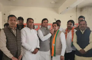 इनेलो जिलाध्यक्ष भाजपा में शामिल,खेल मंत्री ने किया स्वागत