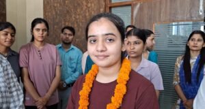 J.D पब्लिक स्कूल ने CBSE परीक्षा में रचा कीर्तिमान, 12वीं में जिला टॉपर, 10वीं में द्वितीय स्थान