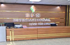 सीबीएसई 10वीं-12वीं में एसपीएस इंटरनेशनल स्कूल के छात्रों ने मारी बाजी, शिवा ने 96.8% अंकों के साथ जिले में टॉप किया